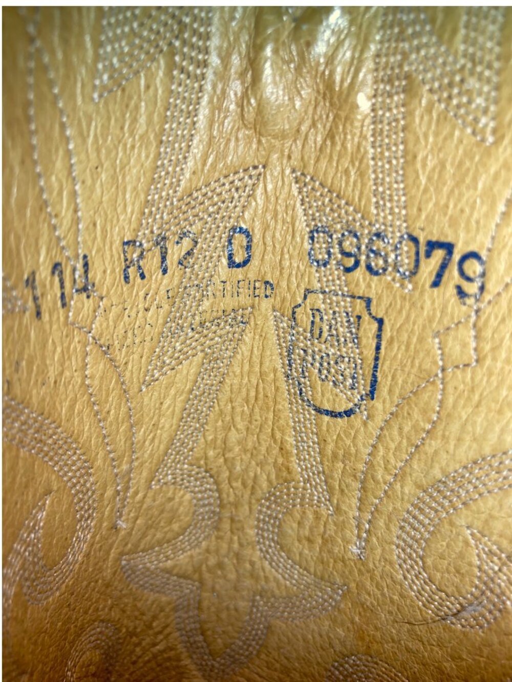 Dan Post Boots / Vintage Antique Tan Napa / Size 12R - Picture 7 of 16